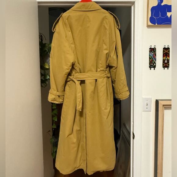 Giorgio Armani trench coat - Picture 6 of 16